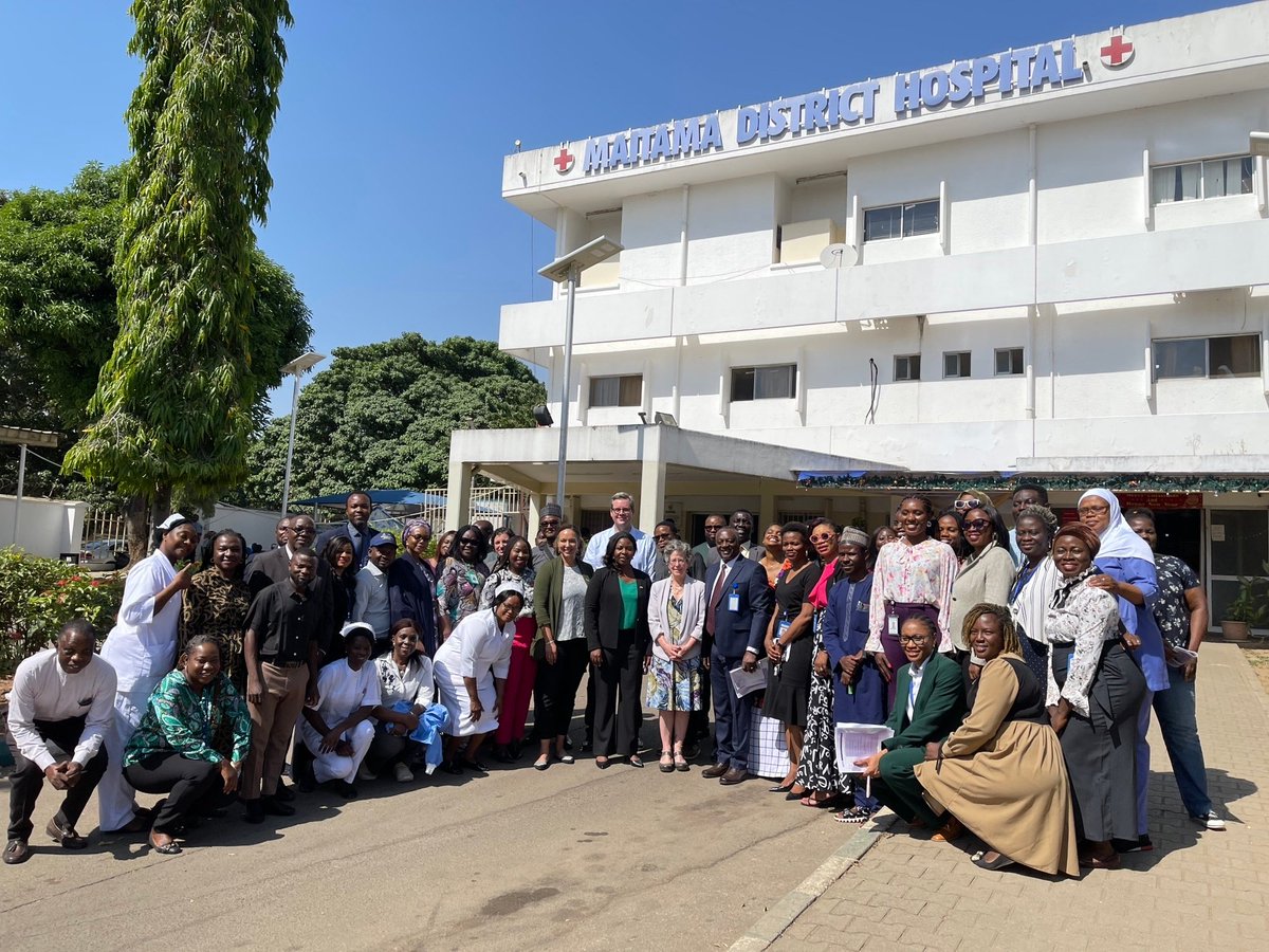 Today, @CDCglobal, <a href="/StateDept/">Department of State</a>, <a href="/PEPFAR/">PEPFAR</a> &amp; <a href="/USAID/">USAID</a> visited Maitama District Hospital, a @USCDCNigeria-supported site. They learned from health workers &amp; HIV-positive mothers who delivered HIV-negative babies about preventing mother-to-child transmission of HIV.