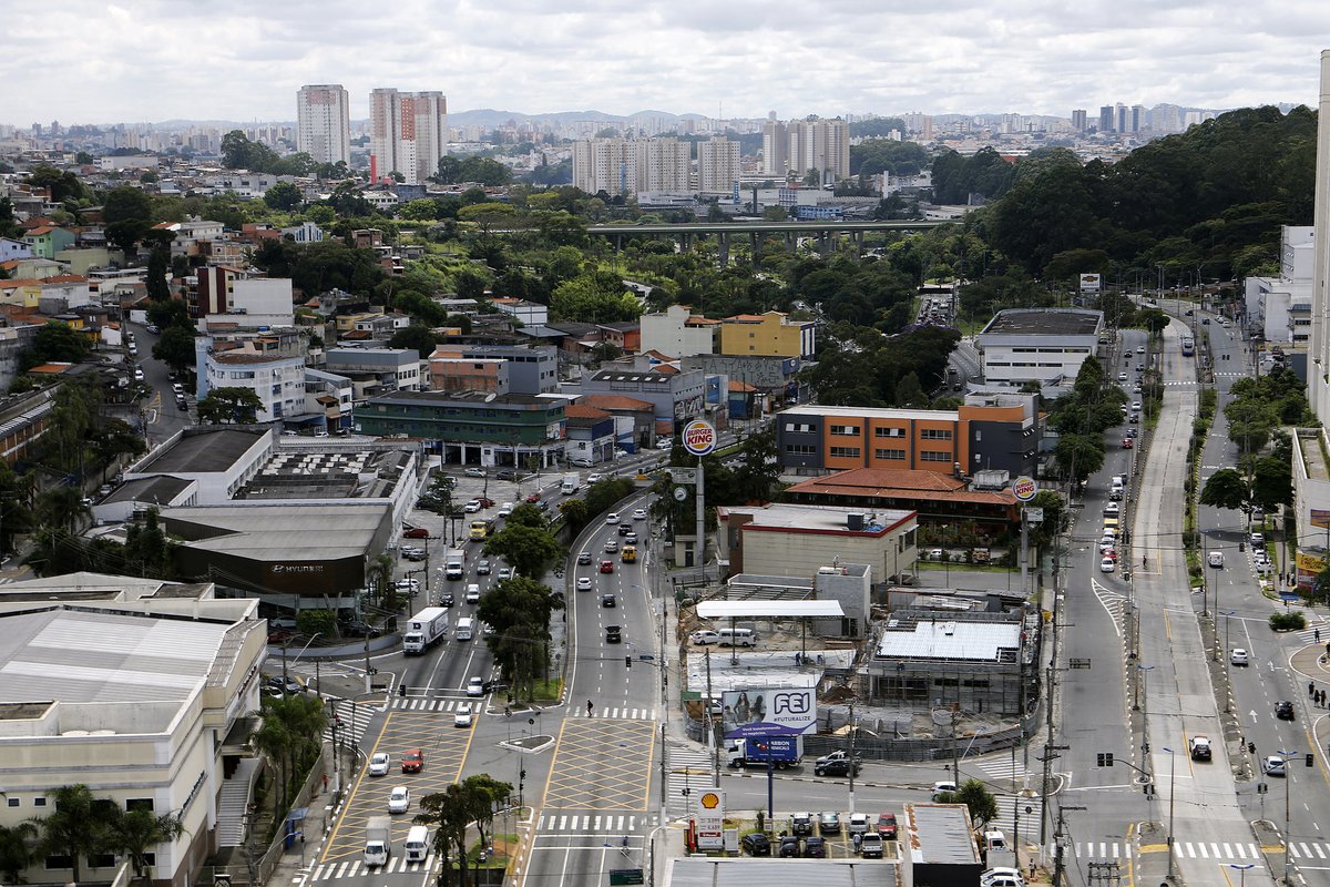 PrefDiadema's tweet photo. Bom dia, Diadema!
Cada novo amanhecer é um convite para recomeçar, com esperança no coração e coragem para transformar. Que o dia seja tão belo quanto esta vista da nossa cidade! 💛✨ https://t.co/2IgkTWrBvg