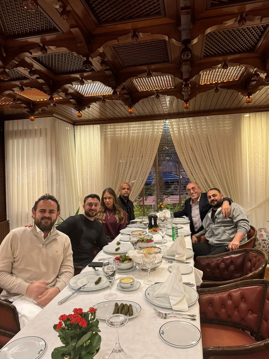 Hasan Şaş (@hasansas011) on Twitter photo Güzel bir akşam yemeği ve dostlarla sohbet.
<a href="/_felipemelo_/">Felipe Melo</a> <a href="/_AAlbayrak/">Abdurrahim Albayrak</a> <a href="/GalatasaraySK/">#5YıldızlıŞampiyon ⭐️⭐️⭐️⭐️⭐️</a> Güzel bir akşam yemeği ve dostlarla sohbet.
<a href="/_felipemelo_/">Felipe Melo</a> <a href="/_AAlbayrak/">Abdurrahim Albayrak</a> <a href="/GalatasaraySK/">#5YıldızlıŞampiyon ⭐️⭐️⭐️⭐️⭐️</a>