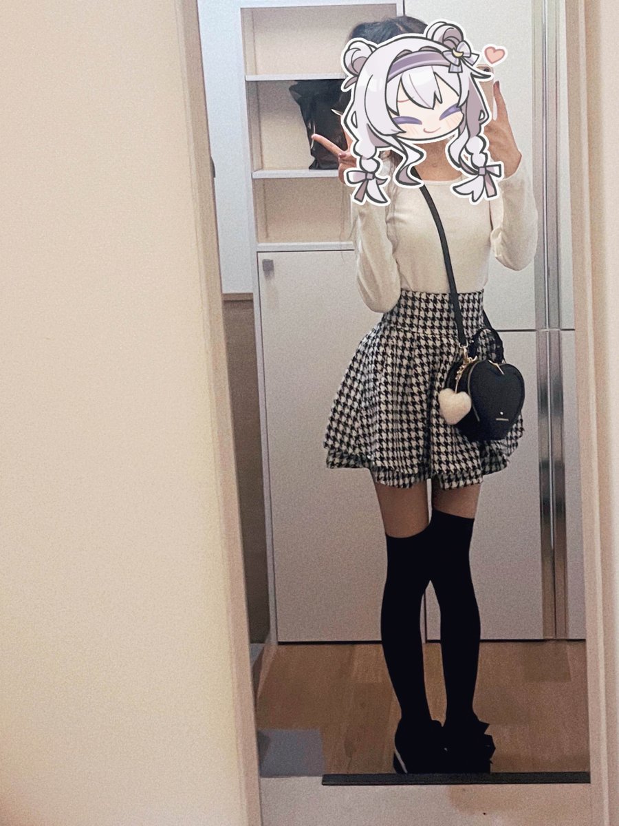 Elia Stellaria 🪿🍌 Goose VTuber tweet media