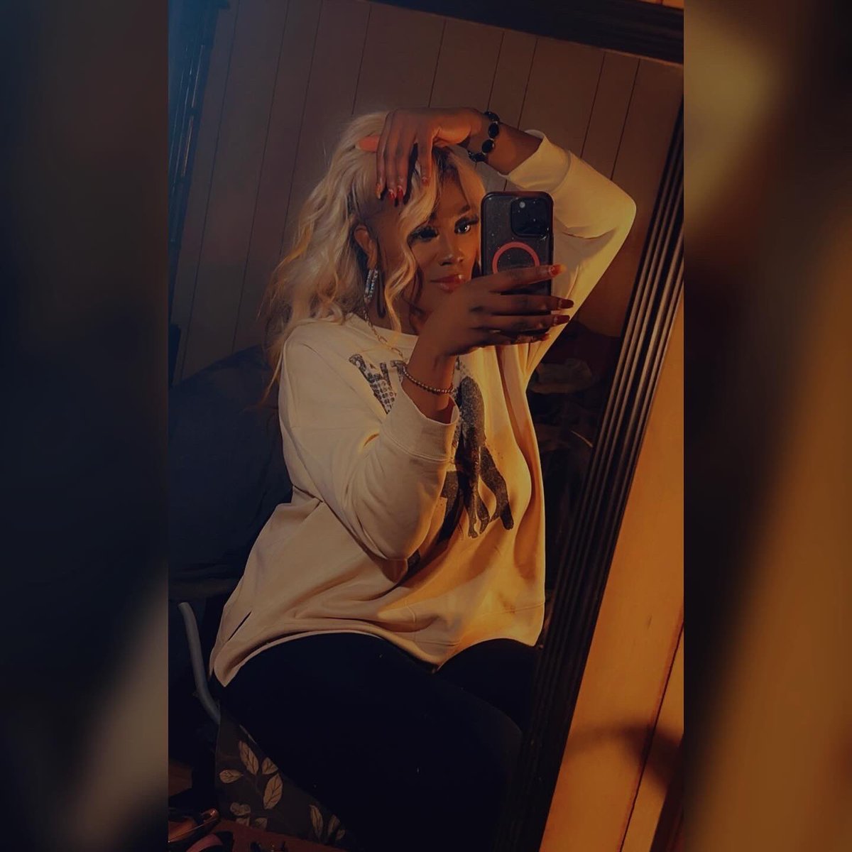 sexyjaylicious's tweet photo. 💛🤎 Now If Taking Back Ur Back Ur Love Is A Crime, Call Me Guilty🤎💛 https://t.co/1iPpeQd8n0