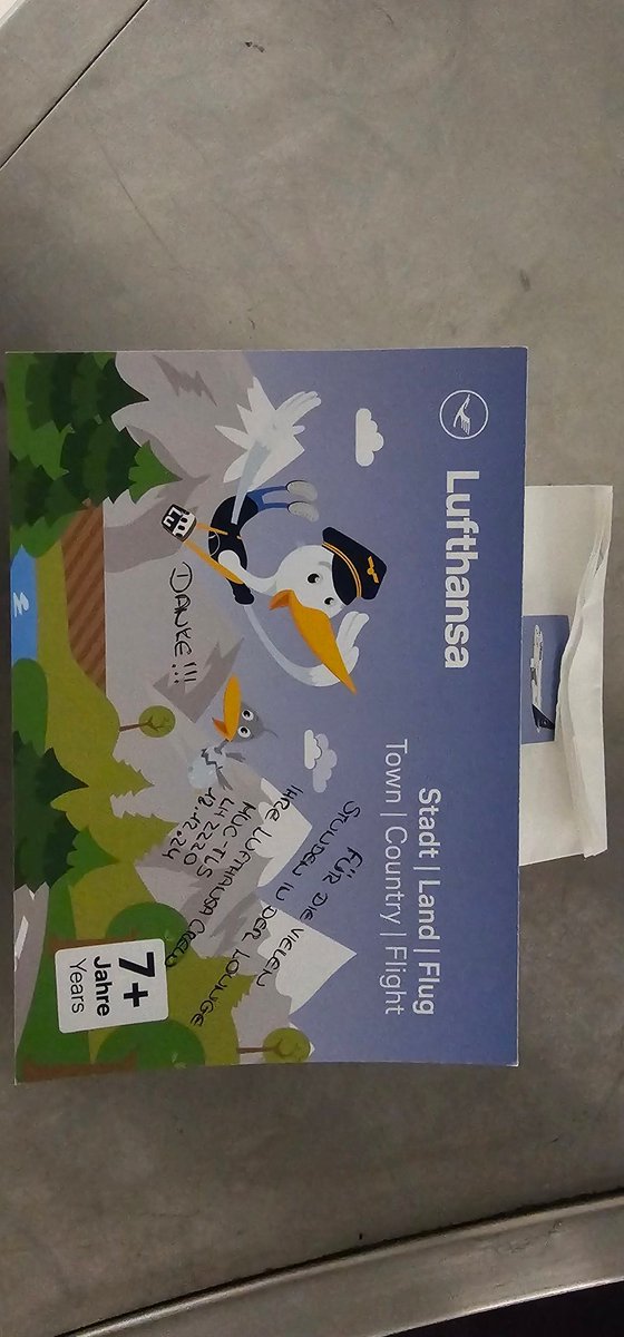 AndreasKasper's tweet photo. Thank you @lufthansa for another awesome flight today. Like the other 100 this year :) #LH2220 #Senator https://t.co/YyU7jVTy1G