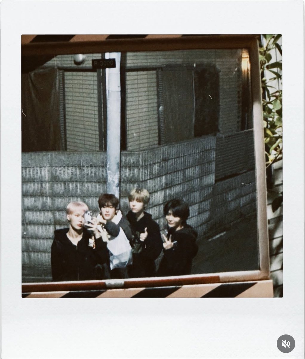 MinjunFrance's tweet photo. NineIgram || 12.11.2024

[#Minjun🐰]
#ÀMaGuise
Novembre 2024

(Avec @Seowon_France @JihoFrance @VahnFrance)
1/3

#NINEi #나인아이 #MINJUN #민준

-------

©️ behind.minjun sur NineIgram
🌸 https://t.co/Sp6avlrb9v