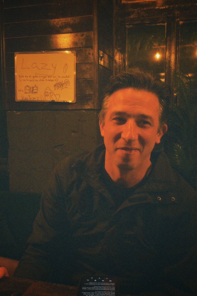 Бруно 43 года
Мы договорились, что я найду ему женщину
Знает английский, немецкий, французский 

Локация Тбилиси