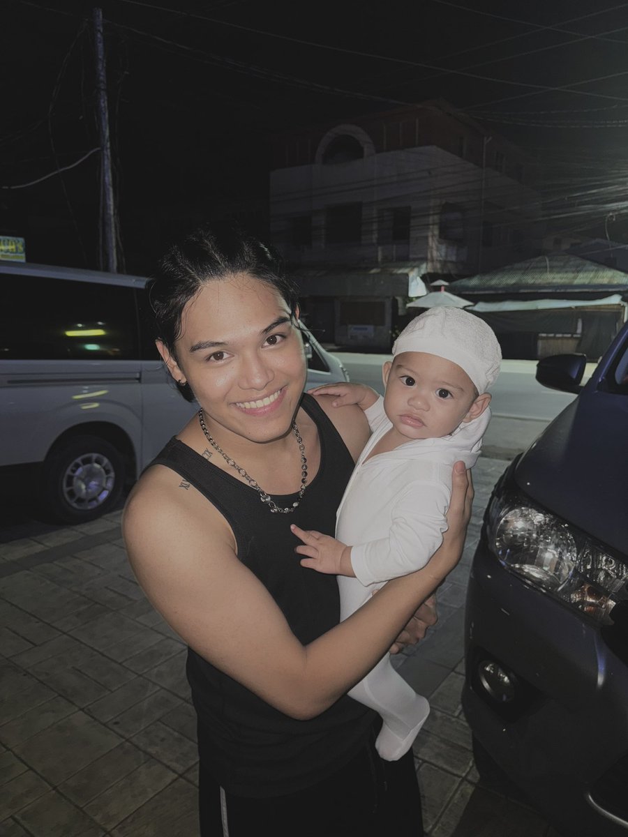 Aking inaanak pasensya kung di ako marunong magbuhat 🐒