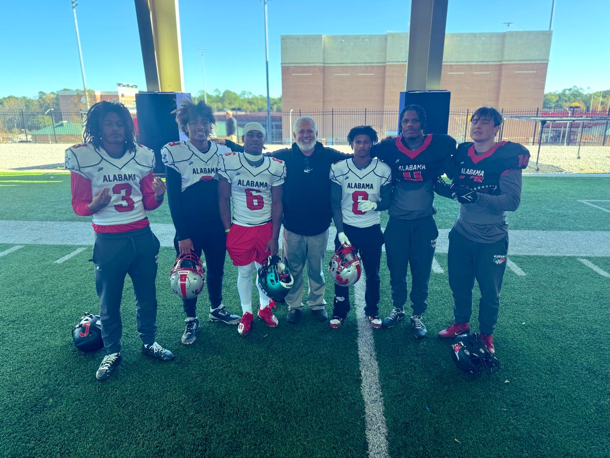 GCoastAthletics's tweet image. Bunch of #GCAGuys on Team Alabama #Loaded