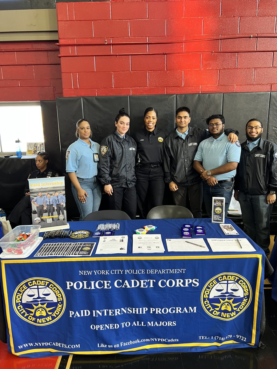 #HAPPENINGNOW, <a href="/NYPDCadets/">NYPD Cadets</a>  are out at Kingsborough College and Thurgood Marshall Academy spreading the information about our amazing internship opportunity. Please visit nypdcadets.org and sign up for our next Orientation today!