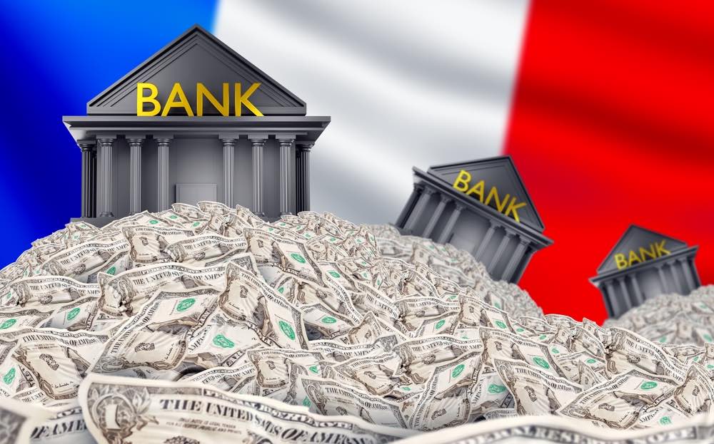 Or_fr_'s tweet photo. Les banques françaises sont dangereusement exposées à la dette publique (@philippeherlin)
➡️ https://t.co/eIHL0RAW8S
#France #dette #banques #finance #or #BRRD https://t.co/43bwzAhSaH