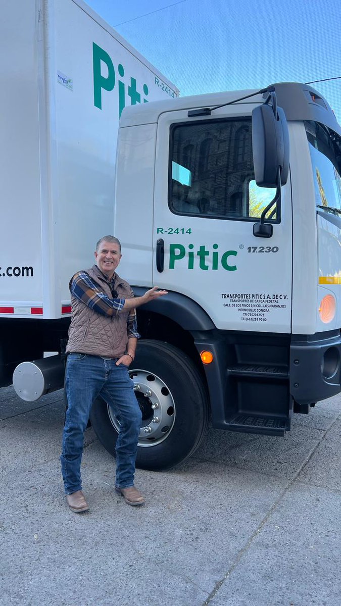 PiticTransporte's tweet photo. Navidando la alegría del amor 🎄
Un año más, en Transportes Pitic nos unimos a la gran colecta 2024 #Navidando de @despiertasonora
Este año logramos donar 450 despensas con un peso total de 9 toneladas, llevando esperanza y alegría a las familias de Yécora.🚛
#TransportesPitic https://t.co/WfUFBiIttD