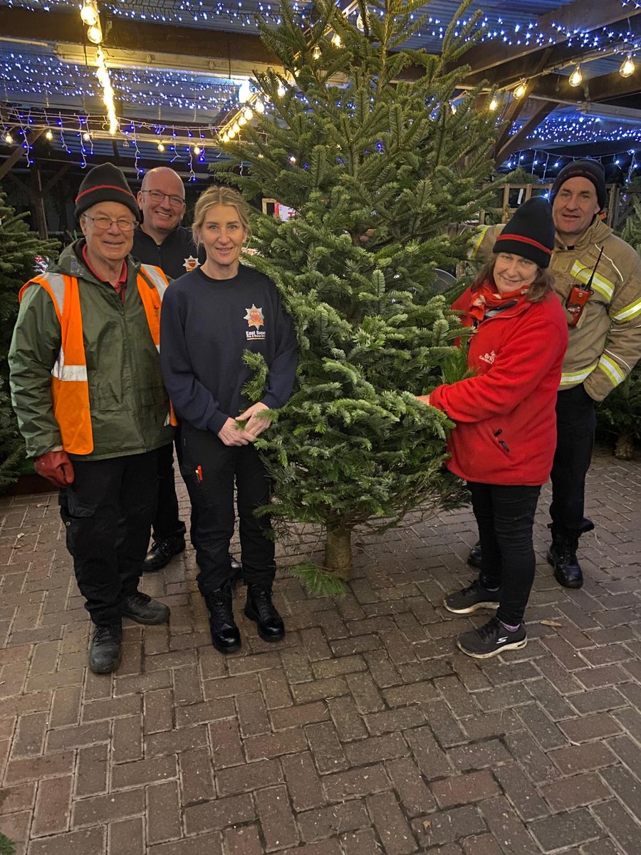 Huge thanks to Lewes Garden Centre for their generous donation.
Remember to stay safe during this festive period.
<a href="/EastSussexFRS/">East Sussex FRS</a>