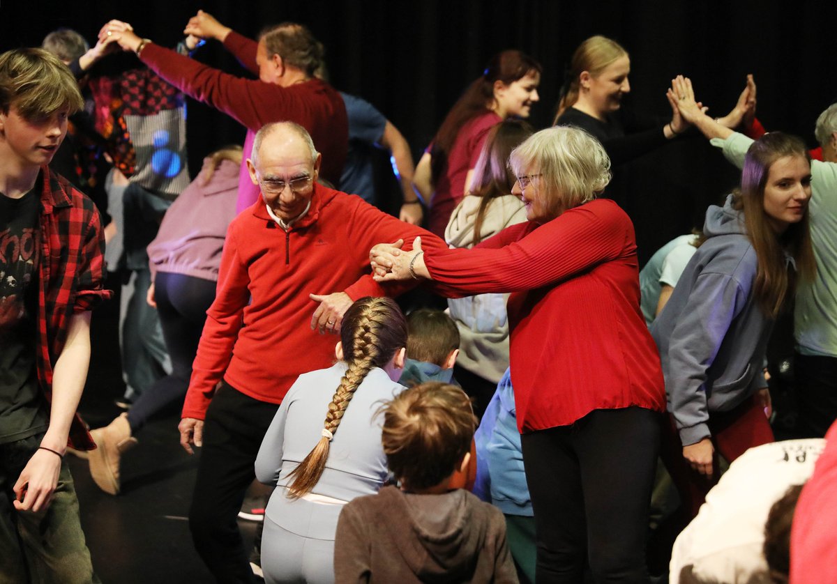 DU Dance tweet media