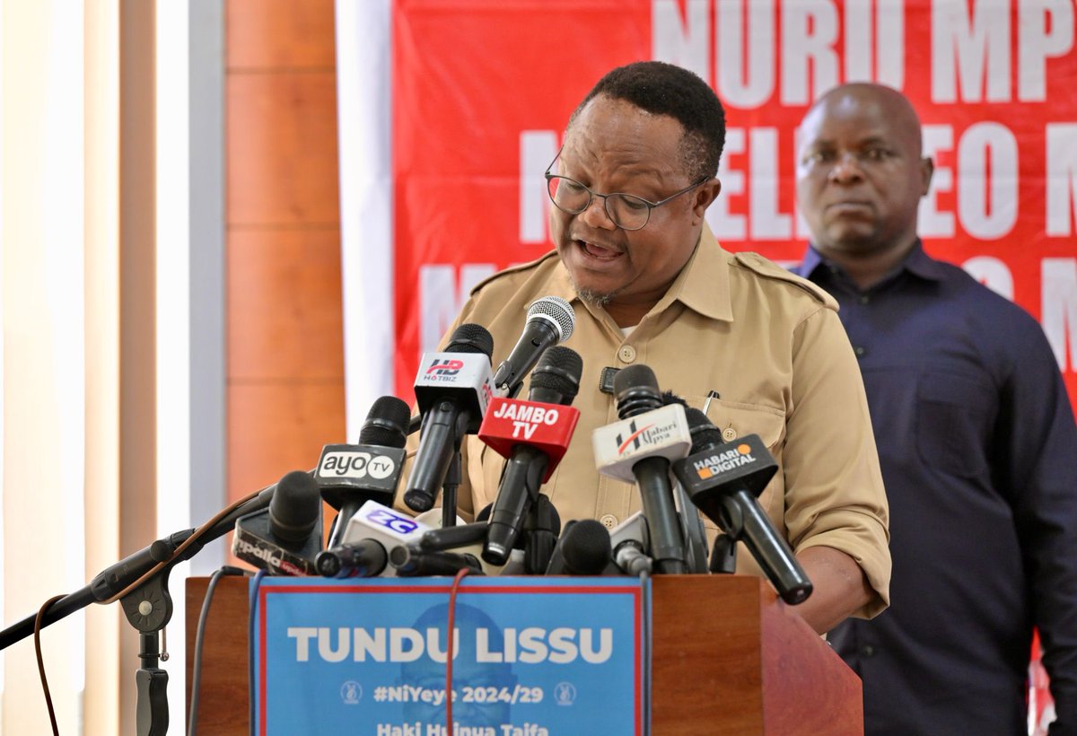 IamLyenda's tweet photo. Vijana wanaosimamia CHADEMA MEDIA wamesahau kuweka kwenye platforms za chama jambo la @TunduALissu.
Wamesahau kuweka tangazo la Press Conference, wamesahau kuweka Press Conference yenyewe na wamesahau kuweka short clips.
#NiYeye #HakiHuinuaTaifa #Movement4Change https://t.co/DBvGUx4V21
