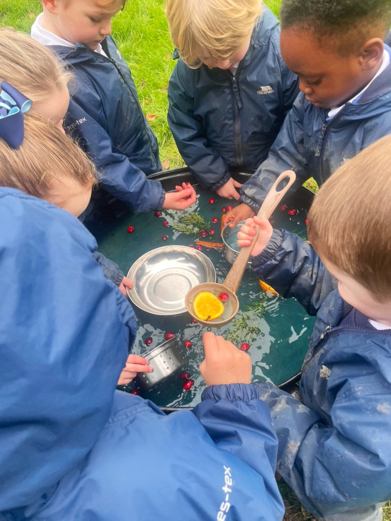 Holy Family Cronton Nursery and Reception tweet media