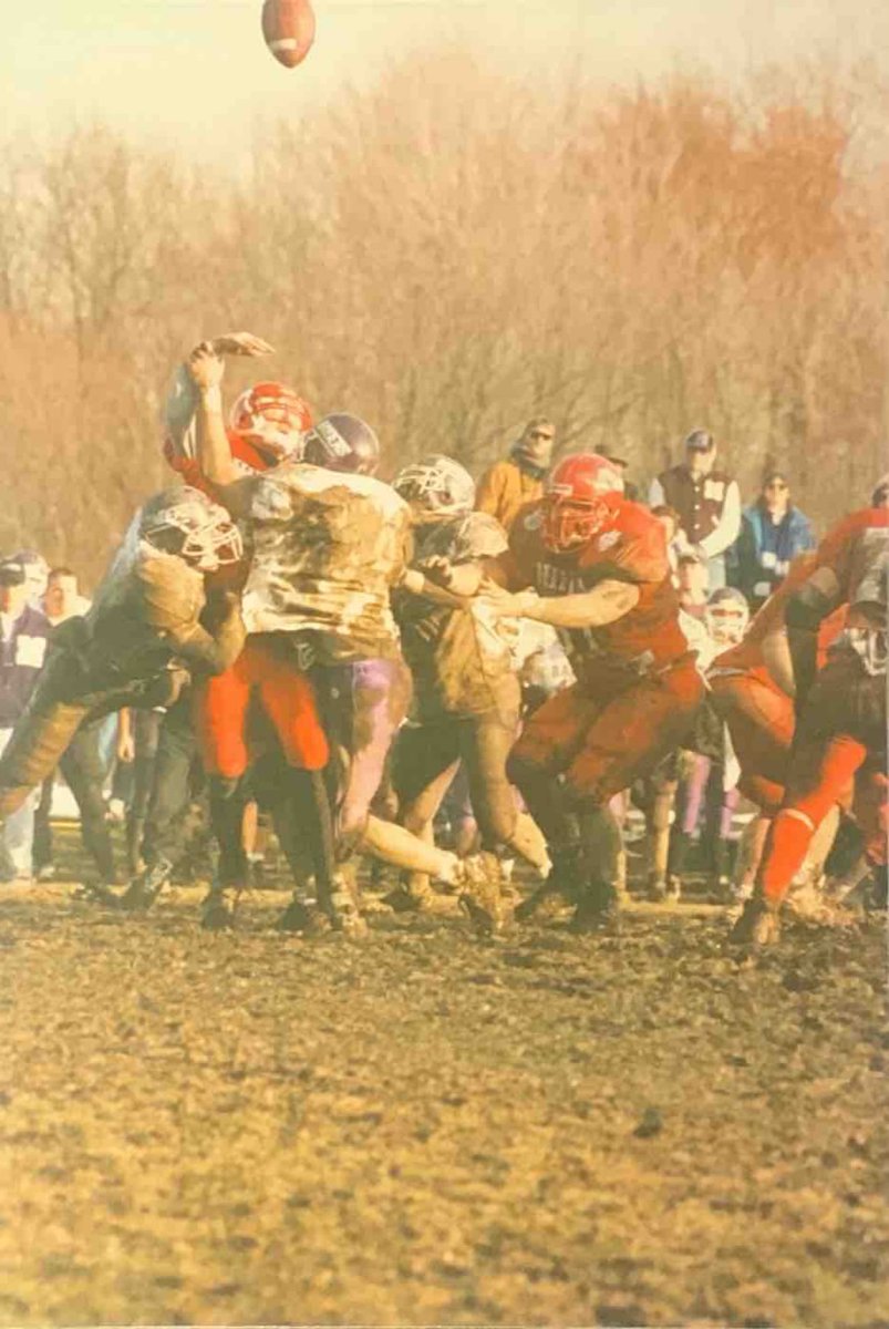 Hiram_Football's tweet photo. As Hiram evolves over the years Football remains a constant!

#ThrowbackThursday 
#RingIt #TerrierTough https://t.co/AqDKtCpsiG