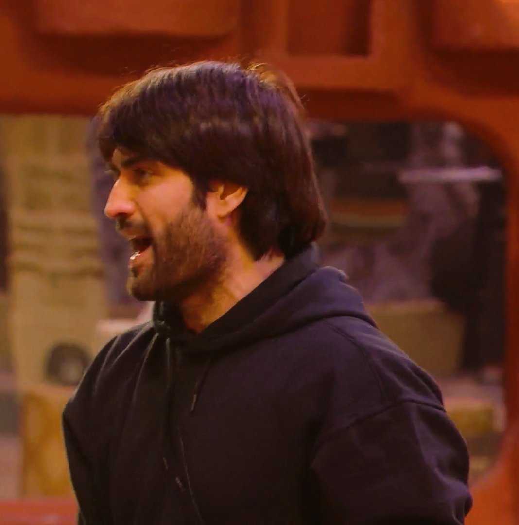 The KING is blazing today! 🔥🔥

 #VivianDsena is setting the house on fire with his magnetism and confidence. 👑❤️‍🔥❤️‍🔥

#BiggBoss18