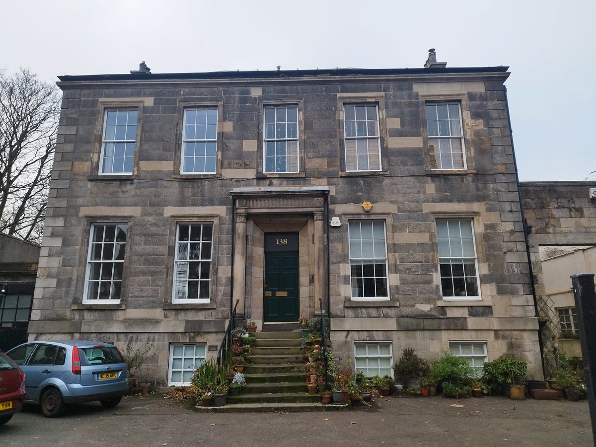 1745Association's tweet photo. Balmerino House, which is located in Leith still stands today although the building is smaller than it was originally.
Arthur Elphinstone, 6th Lord Balmerino and 5th Lord Cupar (1688 – 18 August 1746) was born &amp; lived here.
He was beheaded on Tower Hill, London after the '45. https://t.co/8GTUKldYYA