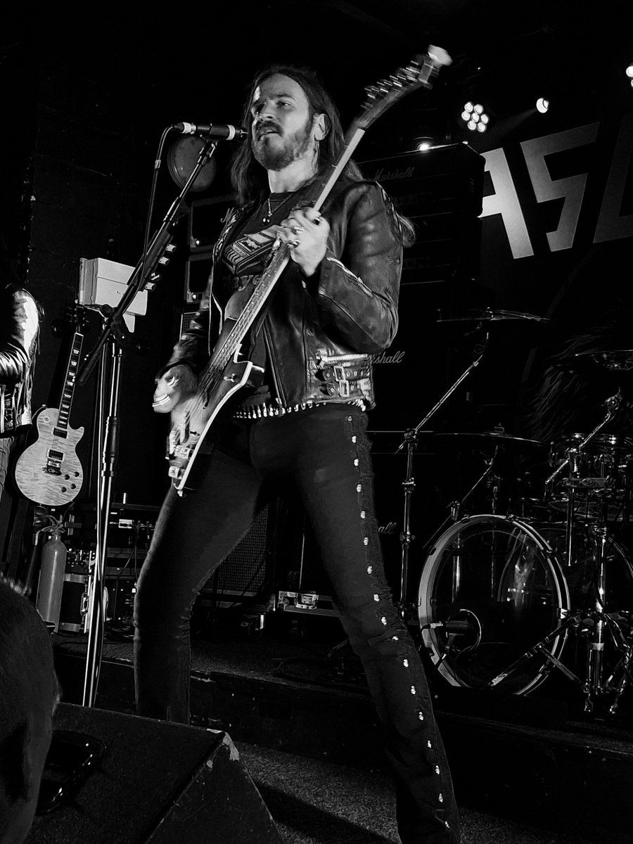MTMNAE's tweet photo. We loved #Asomvel at Swansea Live #2 what a great night and a tough one for us to follow up!!! 💙
But we will be back at @TheBunkhouseSA1 in April for Midnight Tornado Swansea Live #3!!!
Info & tickets ▪︎ https://t.co/8avOY6kurZ
📷 @MTMNAE ☆ @MTShows https://t.co/i7DRVgiQ6y
