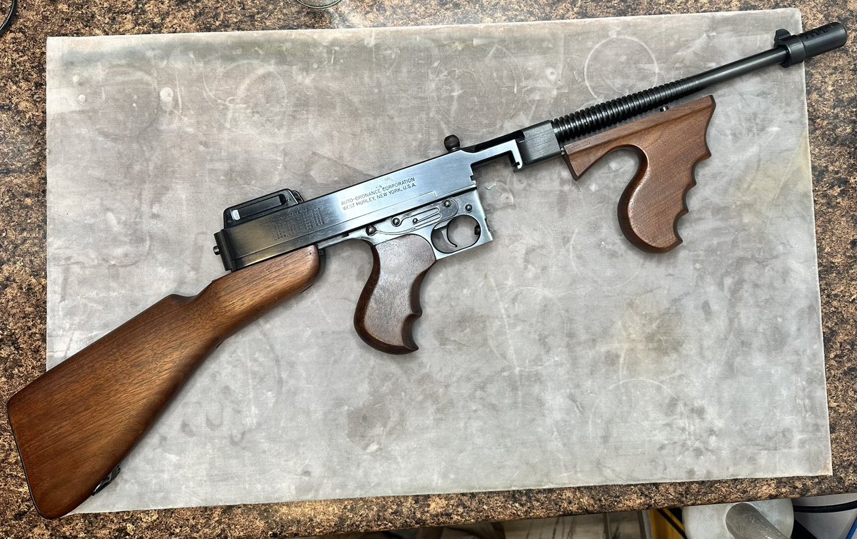 MACHINEGUNSRUS's tweet photo. Transferable Thompson, in stock on a form three and ready to go. Many other transferable available. https://t.co/zWy7ccx9Q9