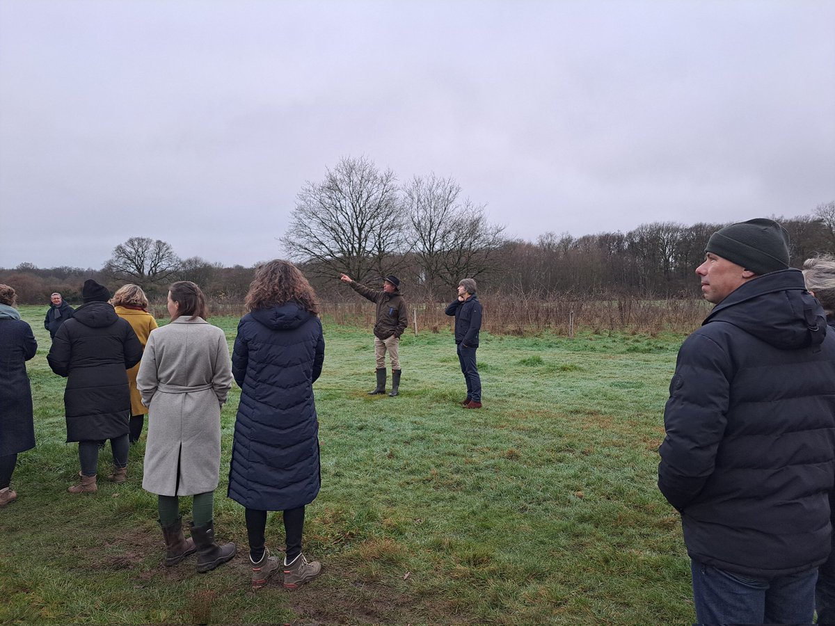 LCSEA's tweet image. Afsluiting van het jaar op #KasteelHackhort #Natuurmonumenten 
Fijne mensen, mooie middag 💚