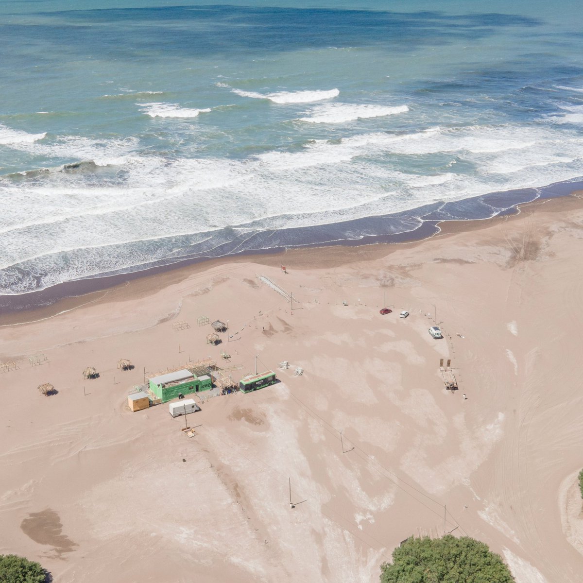 gui10road's tweet photo. Recordatorio: tenemos muchos km de costa atlántica 🏖️ no vaya siempre a las mismas playas en enero... https://t.co/jZ5n8qwfz1