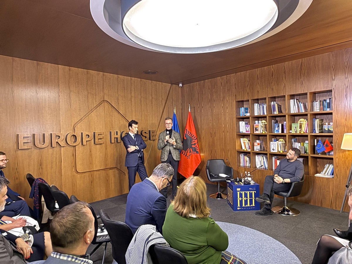 🔴 LIVE
The Festival of European Literature in Tirana 🇪🇺 just kicked off!

🔗 Watch live the opening ceremony here: facebook.com/share/v/HNzmtH…