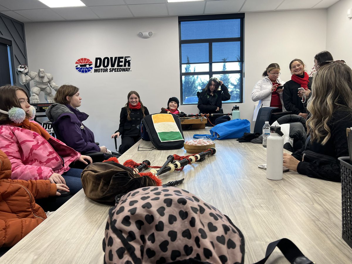 Nicole Jones tweet media