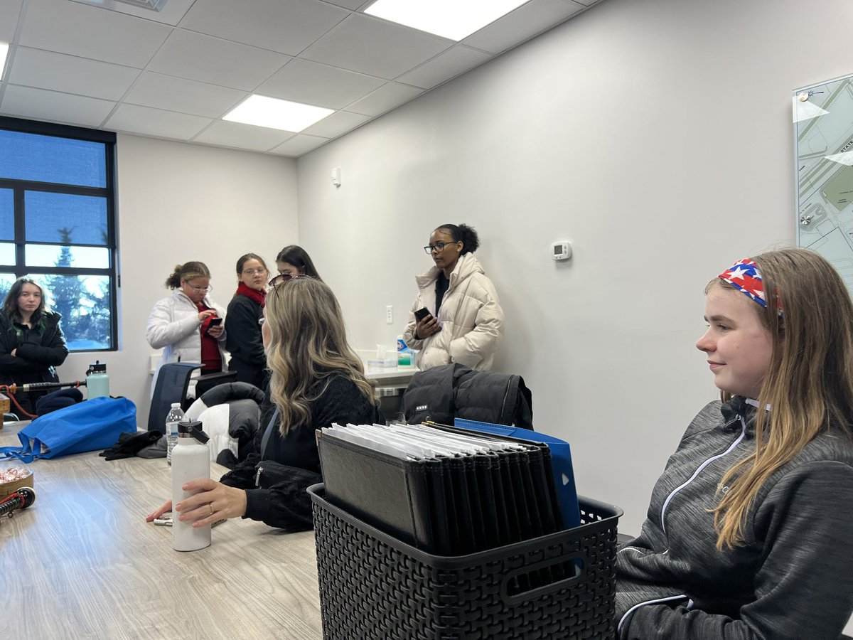 Nicole Jones tweet media