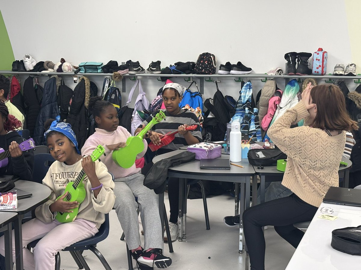 Angela Ross tweet media