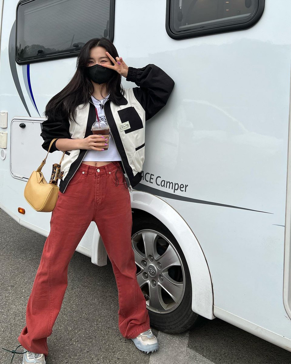 𝐫ed ♡ 𝐥ad𝕚es tweet media