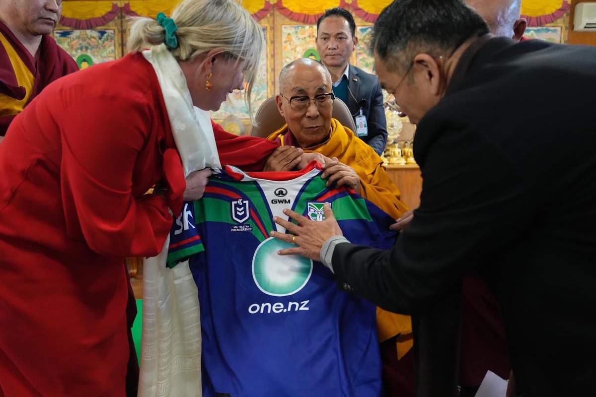 You know that 2025 is going to be the <a href="/NZWarriors/">One NZ Warriors</a> year when you get this level of support! 

Helen White MP presented a <a href="/onenzofficial/">One New Zealand</a> Warriors jersey to the Dalai Lama in Dharamshala yesterday as a gift. We have a new fan! 

#UpTheWahs
#2025Premiership