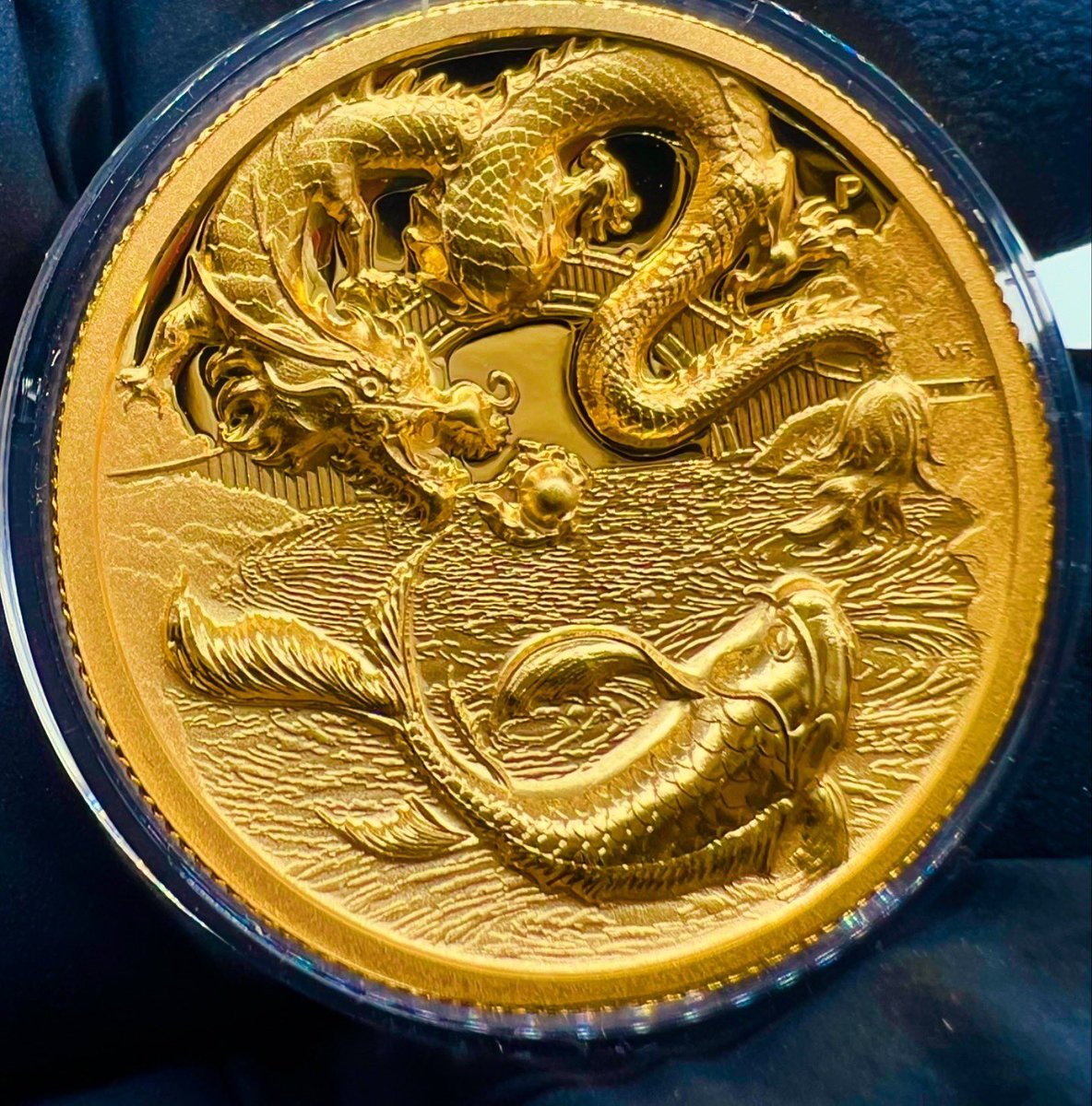 BullionBrother's tweet image. 2023 1oz Australia Chinese Myths and Legends - Dragon And Koi .9999 Gold Proof Ultra- High Relief Coin

-Comes in box and COA
-Mintage: 250
-Ultra High Relief Finish

Wow 🤩! Rate this coin 1-10 !? 
#mythsandlegends 
#highrelief 
#goldcoins