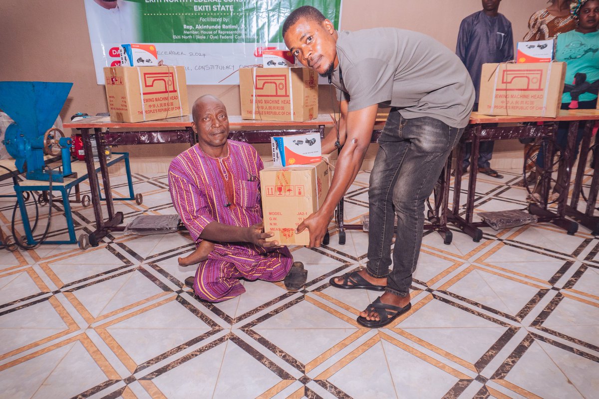 repakinrotimijr's tweet photo. Today, we took another significant step toward empowering small-scale entrepreneurs in Ekiti North 1, Ikole &amp; Oye Federal Constituency. This initiative is part of our commitment to improving livelihoods and fostering economic growth across our communities. https://t.co/YcRMaORiOp