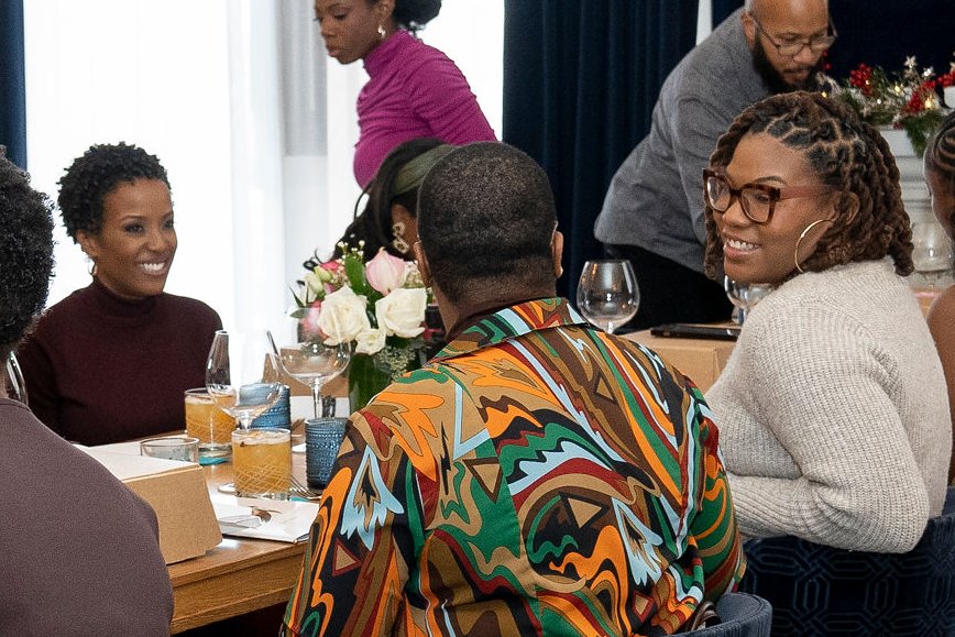 _kligg's tweet photo. Life Lately ✨The #SimplyTogether Annual WOC Brunch was one of those moments that truly left me inspired. 💫 Being in a room full of powerhouse women of color—brand owners, influencers, leaders—sharing and uplifting each other was everything. 🙌🏾 https://t.co/1F7f8WdEU6