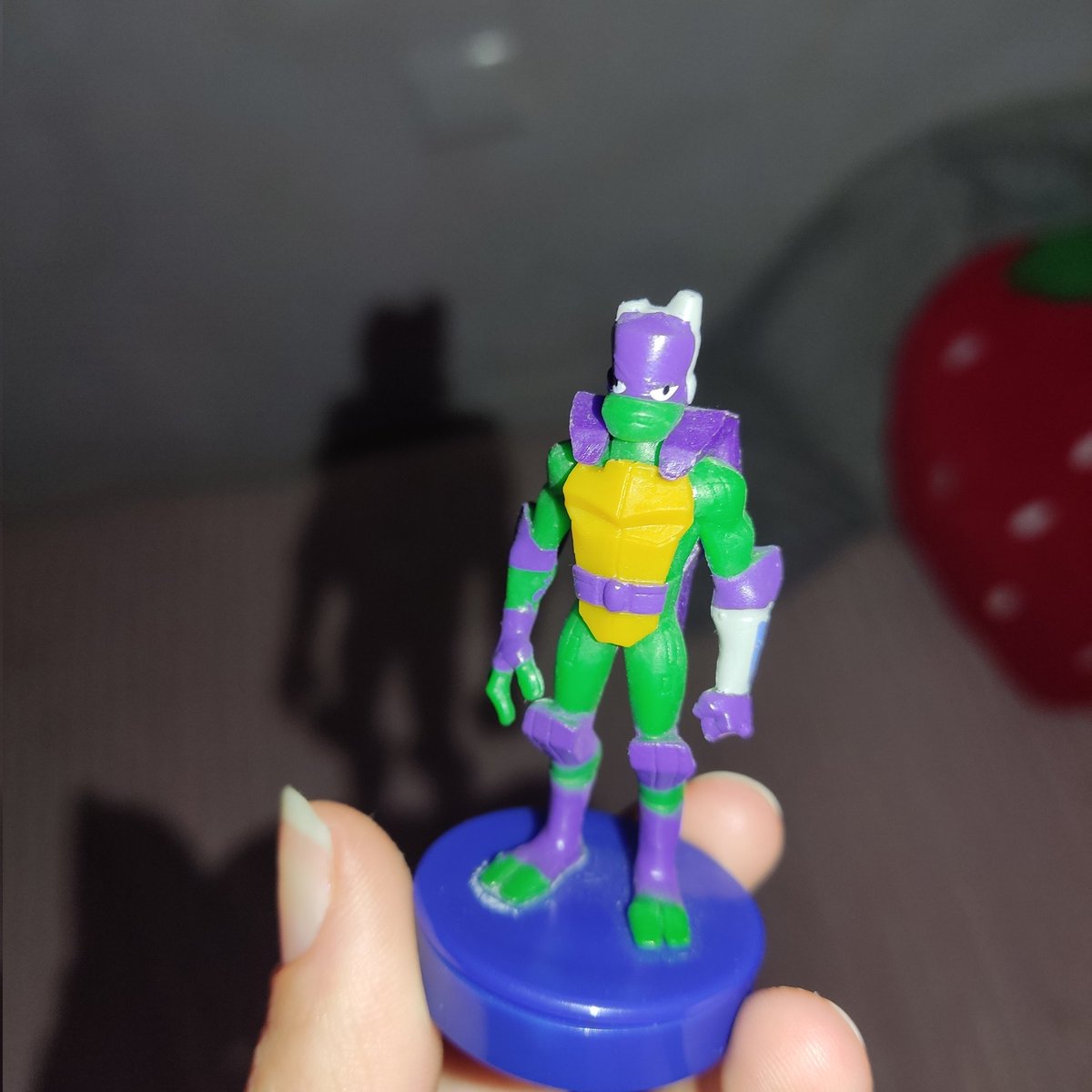 chaoticmery's tweet photo. @ricedolldraws may i present you my donnie stamp that hangs out with the popular kids in my shelf https://t.co/U165wGsqyM