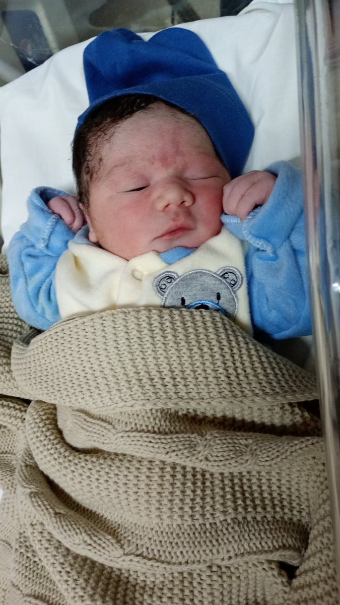 sirk_leandro's tweet photo. Bienvenido al mundo hijo mío ❤️ 3,450 kg de puro amor ❤️ https://t.co/xetsTkillF
