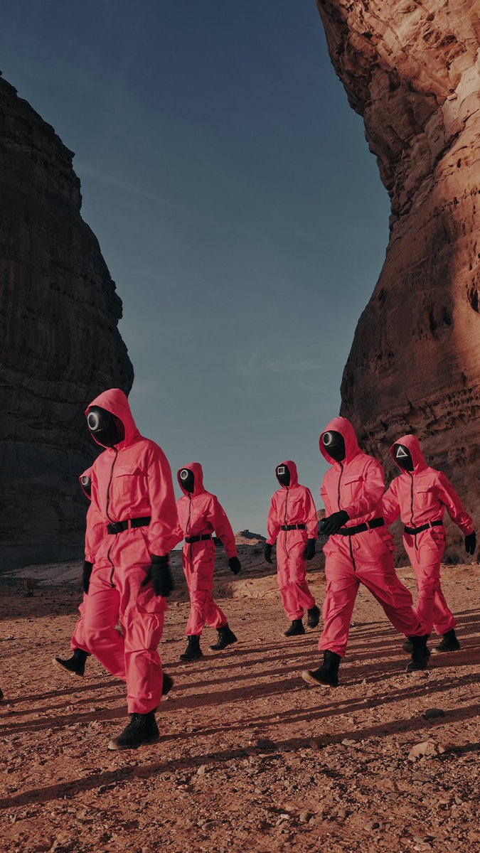 NetflixMENA's tweet image. في وسط العُلا، تزيد إثارة اللعبة. 
#لعبة_الحبّار_في_السعودية