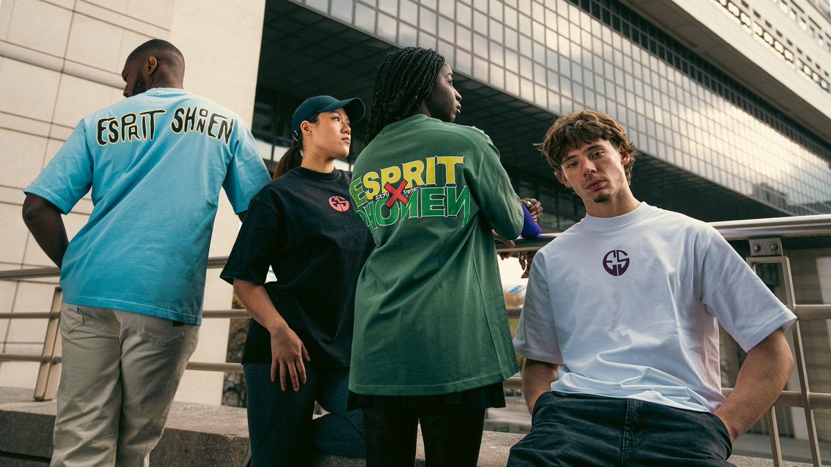 Une surprise n’arrive jamais SEUL…

Pour les t-shirts je pense que vous n’êtes pas prêts pour la qualité, la coupe, 340gsm, on a mis du temps à trouver la recette mais on est hyper fiers du rendu !

C’était des mois de travaux mais c’est à vous demain. 🙏🏾