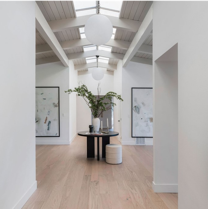 builddirect's tweet photo. Customer design pictures of our Westport hardwood flooring (SKU: 15275105) installed in a modern home. Beautiful end result. #hardwood #design #remodel #BuildDirect https://t.co/vdhiXAUzxh