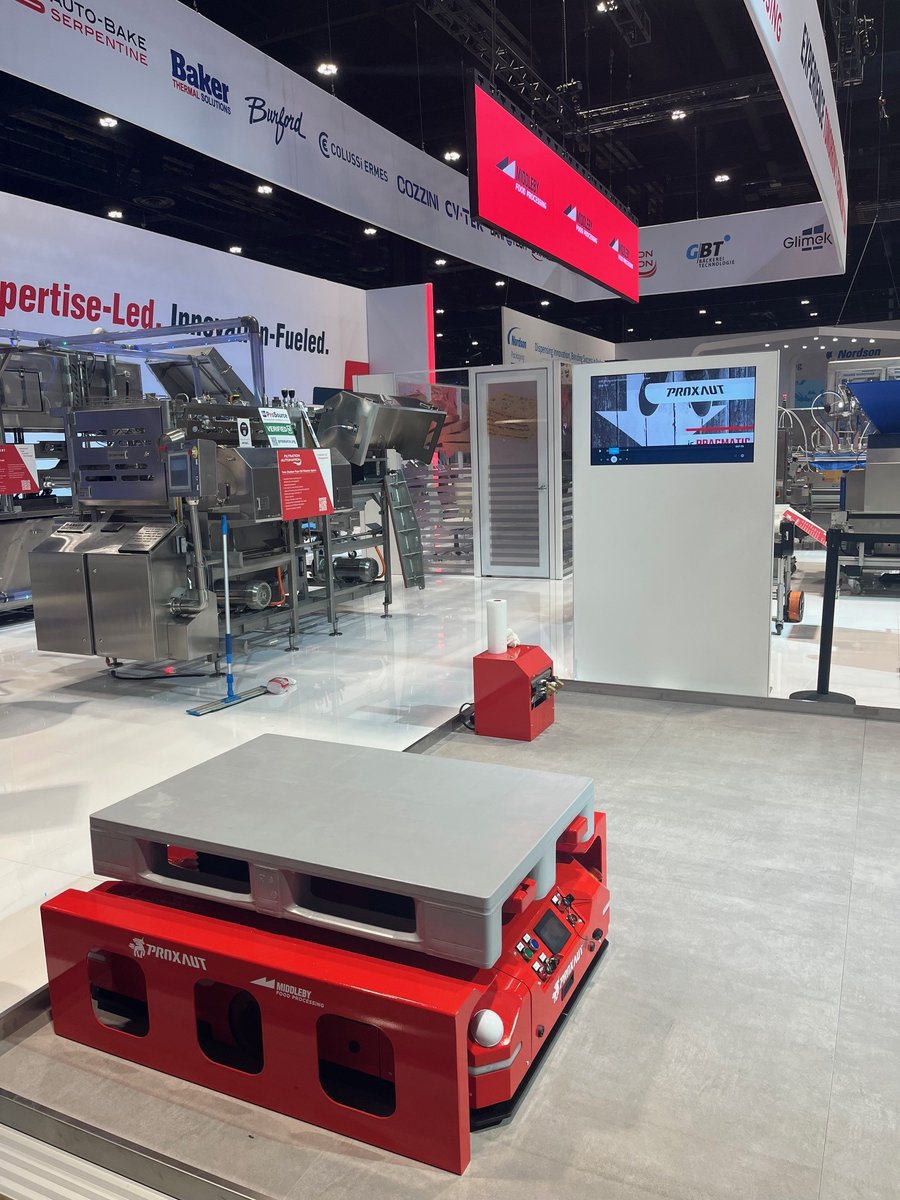 LakeshoreEx's tweet photo. @middlebycooking is still celebrating after a successful @packexposhow!  We partnered with them to deliver a clean, modern, high-energy exhibit with bold branding, a hanging video wall banner, and a glossy white raised floor. #thisismiddleby #experiencelakeshore #PackExpo2024 https://t.co/a6JVIORcLB