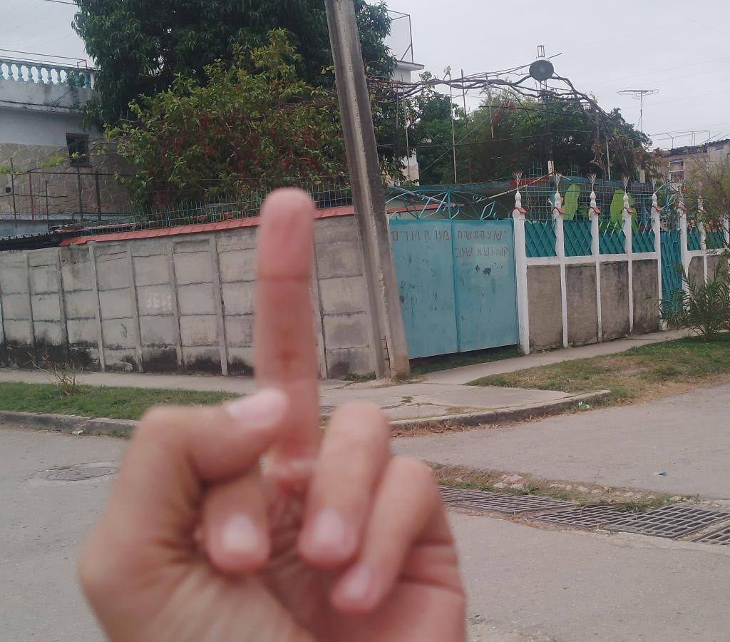 Me cago en todos ustedes