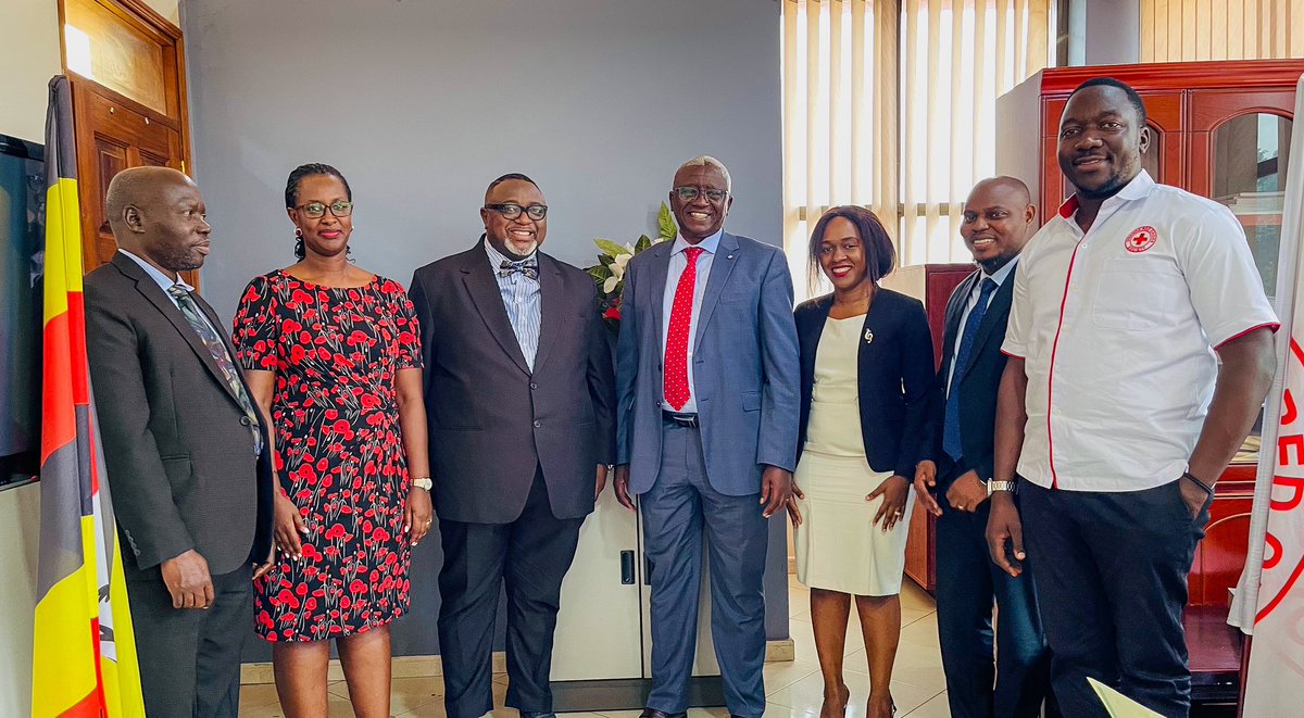 JCWamala's tweet photo. Earlier today, @UgandaRedCross SG, @robert_kwesiga held a strategic meeting with a team from @AbsaUganda , led by Beverly Chebwa Chiluba.
The delegation’s courtesy visit aimed to explore opportunities for long-term collaboration between the two institutions.
#URCSAt60 https://t.co/kcAn5IHivf