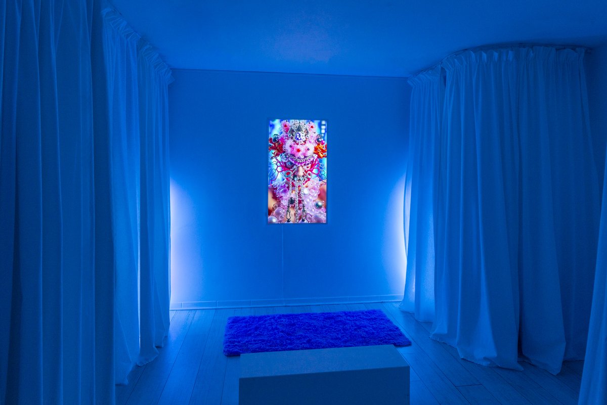 Galerie Julie Caredda tweet media