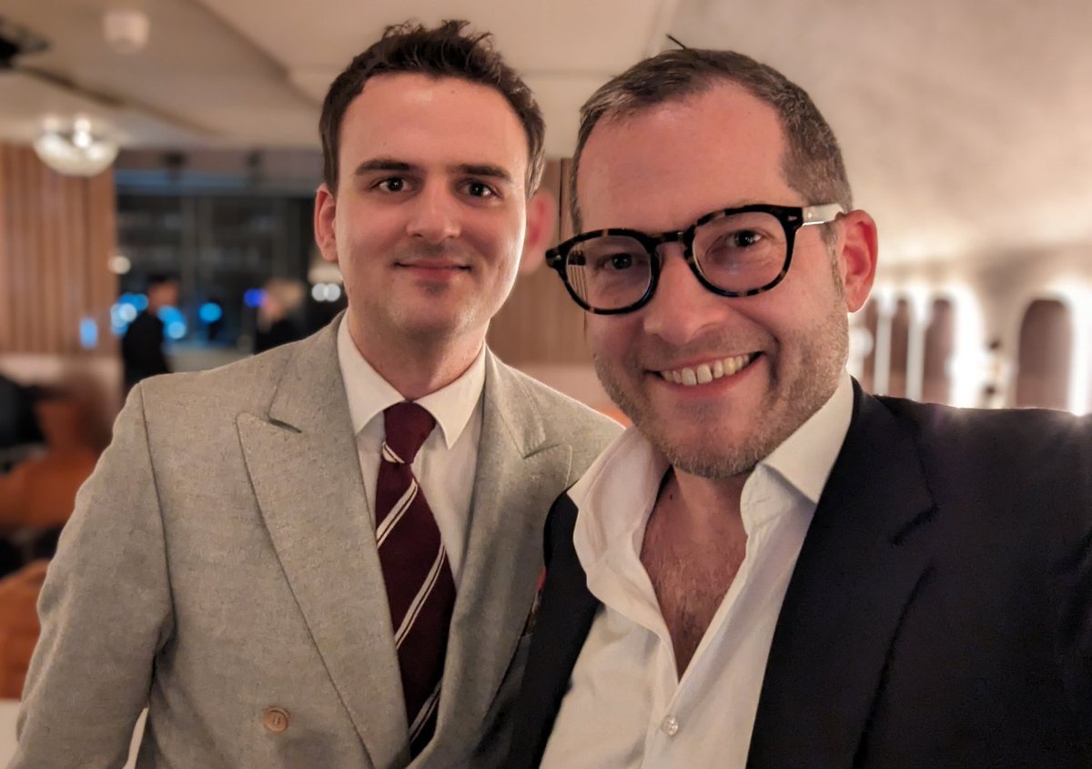 m_t_mask's tweet image. Das letzte was du siehst, nachdem du gerade noch dachtest, dass der Drink irgendwie komisch schmeckt, kurz bevor alles schwarz wird