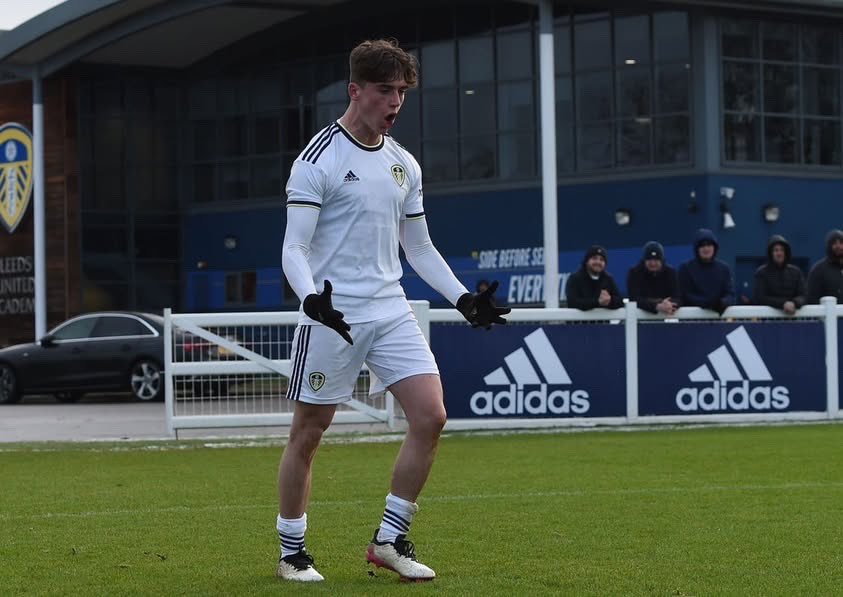 IFBMedia's tweet photo. 🔎 𝙁𝙧𝙚𝙚 𝘼𝙜𝙚𝙣𝙩 𝙁𝙤𝙘𝙪𝙨 🔎

Name: Ronnie McGrath
Age: 19
Location: UK
Position: RM/LM 
Previous Clubs: Leeds United, University of South Carolina 
Level Looking For: LOI

Ronnie has been previously in around Ireland U19 Squads. https://t.co/n2vYPgjUSL