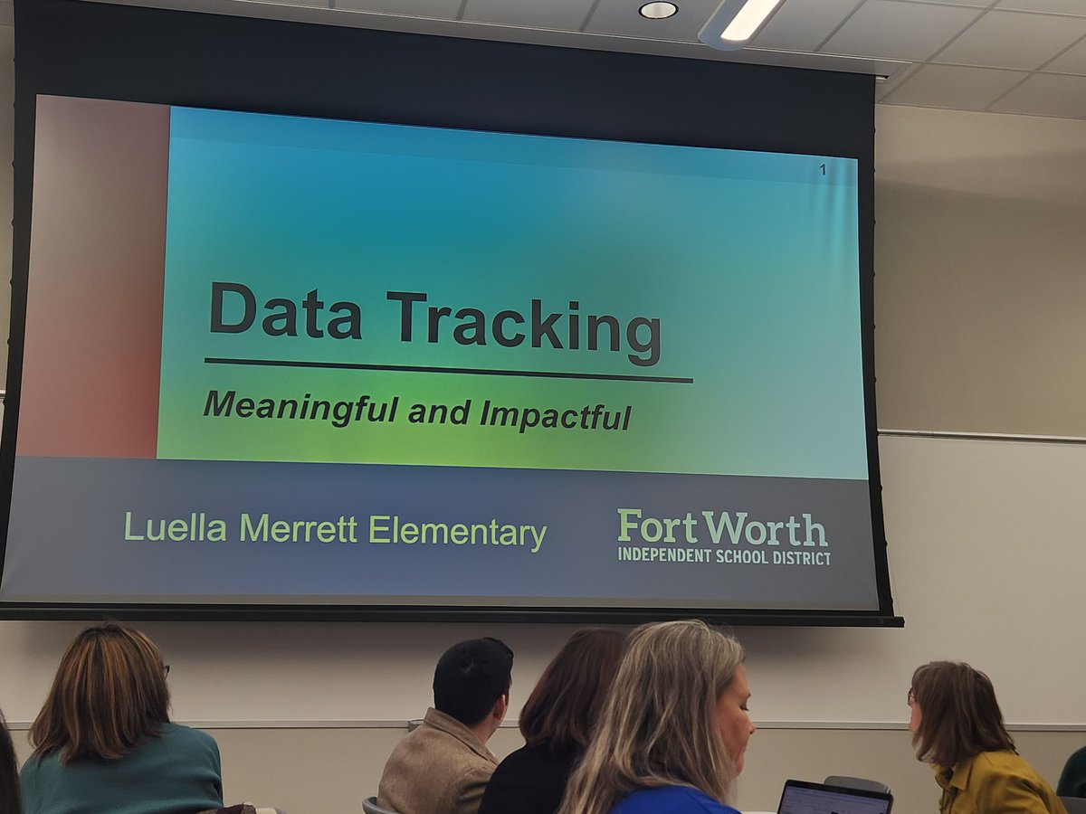 JonesLowanna's tweet photo. Data Tracking with Luella Merrett's principal, Mrs. Angel... our principals are learning to lead from one of their own. ##Lead4Success @FWISDPLI @CharlieGarciaFW @CC_Renteria https://t.co/qDFCvwgvCu