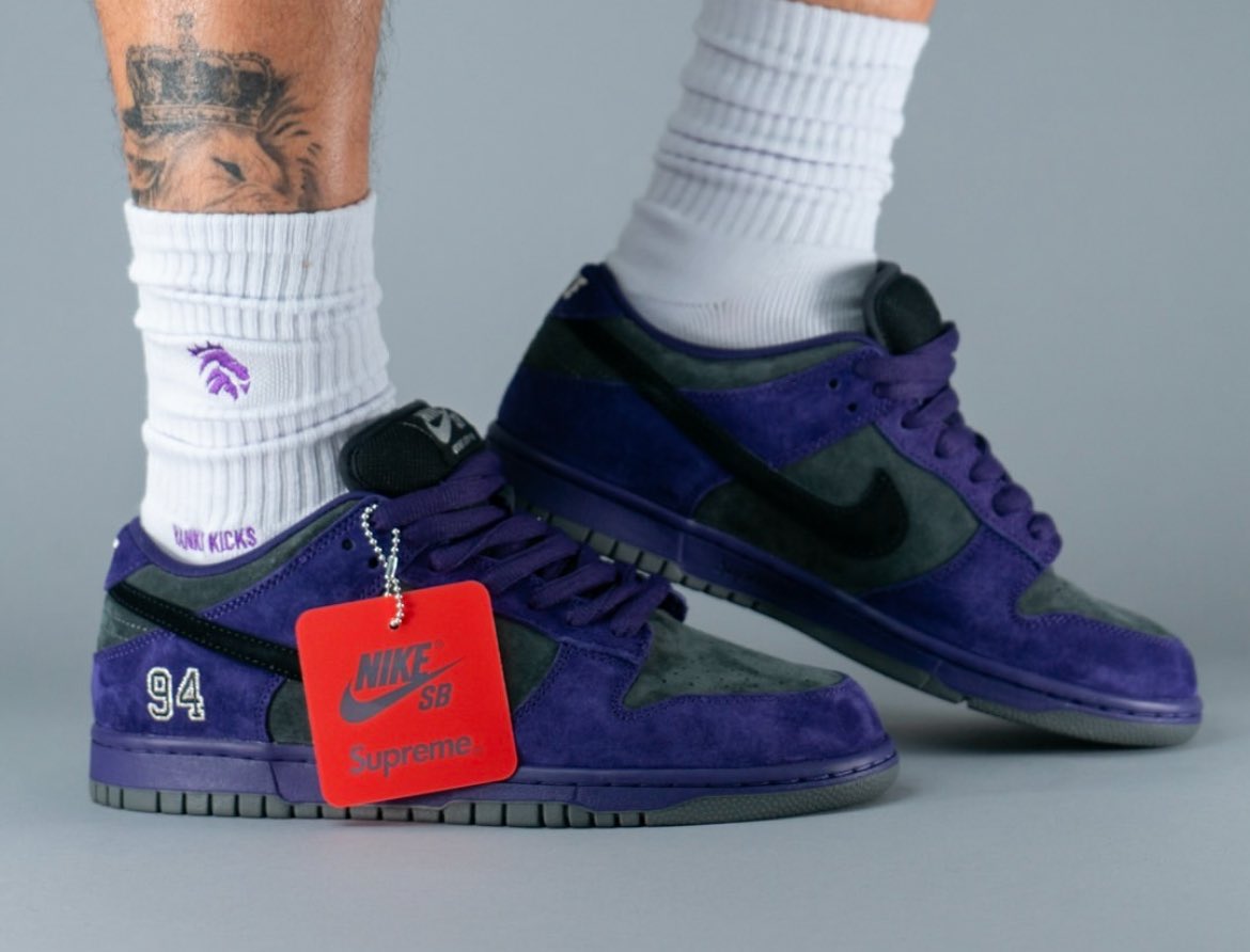 Ovrnundr's tweet image. Supreme x Nike SB Dunk Low “Ink”

• May 2025
• $135 dollars