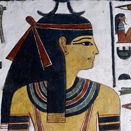 Have you heard about the legend of Neith? The Goddess of creation in the Egyptian mythology? 

#Golden_Egypt 
#SEP 
#EPSF