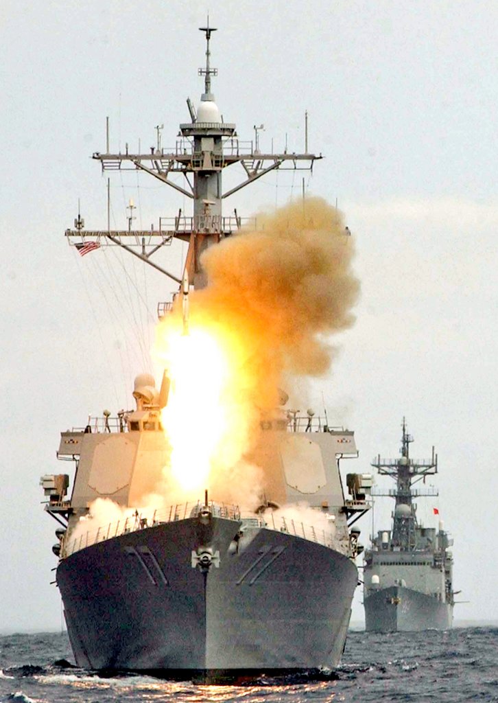 FlMichele69's tweet image. Destroyers 

#USSOKane DDG 77
Arleigh Burke Class Flight II

📷 July 2002 #RIMPAC #OceanPacific launch of a RIM-66 Standard Missile SM-2MR

@USNavy 🇺🇸
