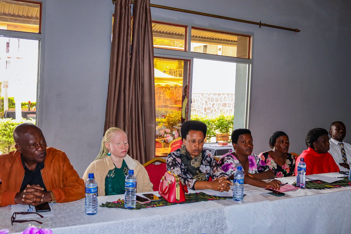 Gitega's tweet image. Avec l'appui de '@UNICEF_Burundi le #CNAR a organisé du 12 au 13/2024 ,un atelier sur la réflexion de la mise en place d'un mécanisme de collaboration avec les structures communautaires pour la sensibilisation, les consultation et dépistage des cas des personnes handicapées ».