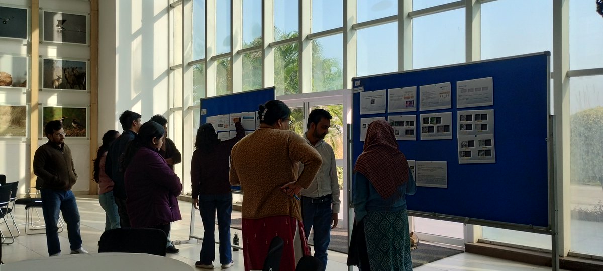 dls_snioe's tweet image. #Posterpresentations
Our new batch of PhD students presented their posters today.
This was their 3rd poster session (and last lab rotation) and saw the enthusiastic participation of the faculties and senior PhD students. Some photos from the day...